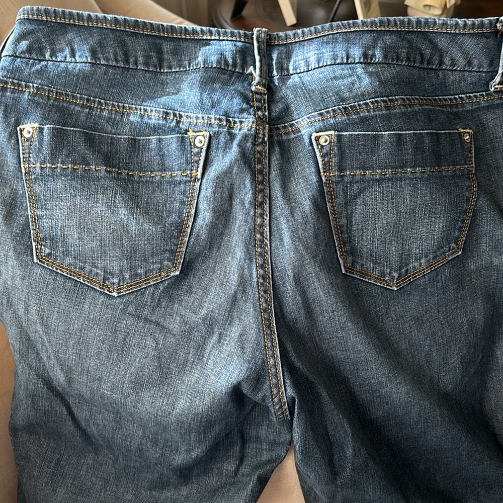 BANANA REPUBLIC BERMUDA JEAN SHORT - Picture 4 of 4